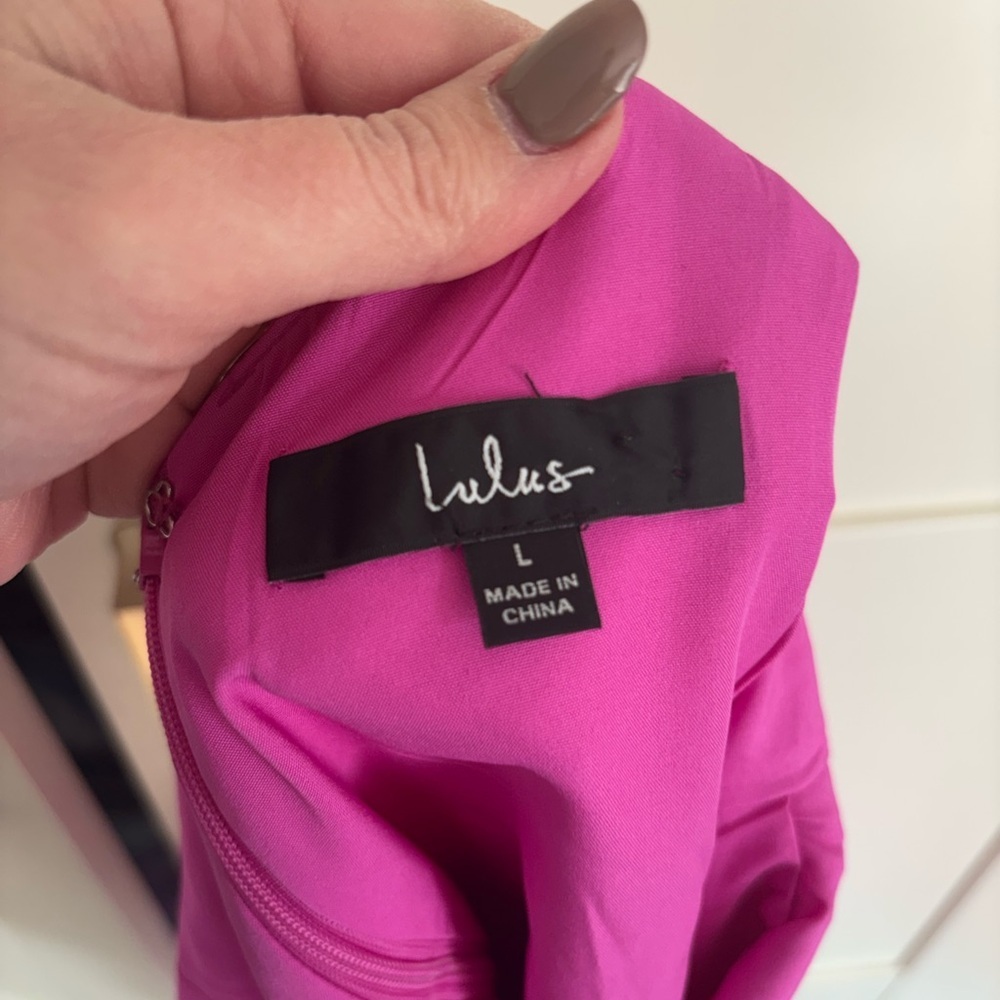 Lulu's Vibrant Pink Silky Backless Halter Dress Size large - Picture 5 of 5